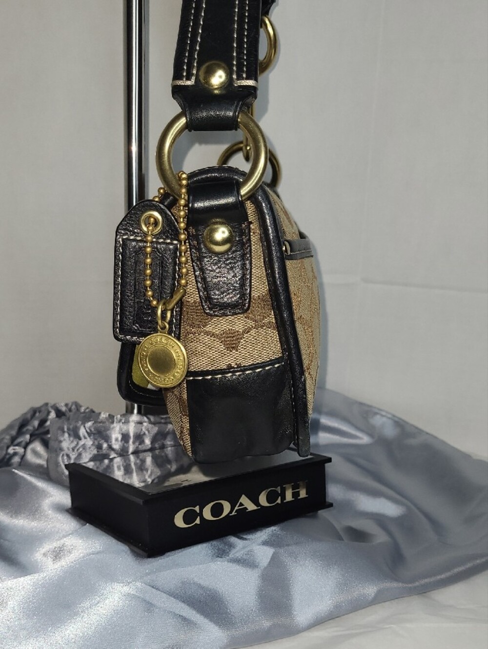 Coach Signature Legacy 65th Anniversary Shoulder Bag with Turnkock - Picture 3 of 12